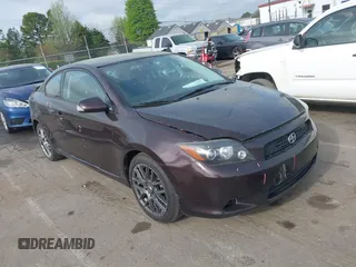 2010 Scion tC z VIN JTKDE3B7XA0303389, wystawiony jako IAAI lot #41962844 z przebiegiem 161 049 mil mil oraz . Historia ofert i sprzedaży dostępna na DreamBid. Obrazek 1.