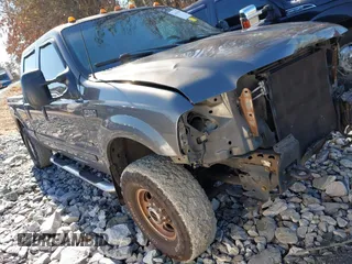 2002 Ford Super Duty F-250 XL with VIN 1FTNW21F52ED15515, listed as a IAAI auction lot 41351889 with 313,722 mi miles. Bid and sale history available at carsss.com. Image 1.