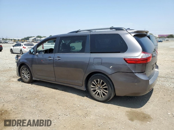 2018 Toyota Sienna XLE Auto Access Seat with VIN 5TDYZ3DC2JS915820, listed as a Copart auction lot 62130445 with 146,607 mi miles and Salvage title. Bid and sale history available at DreamBid. Image 2.