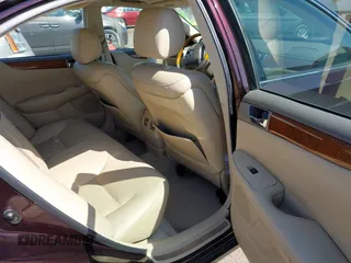 2005 Lexus ES 330 with VIN JTHBA30G455137584, listed as a IAAI auction lot 41961431 with 197,531 mi miles. Bid and sale history available at carsss.com. Image 8.