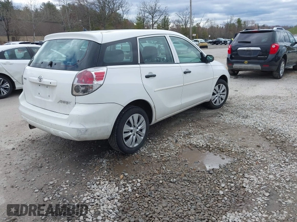 2006 Toyota Matrix STD with VIN 2T1KR32E56C562970, listed as a IAAI auction lot 42055145 with 191,458 mi miles. Bid and sale history available at carsss.com. Image 4.