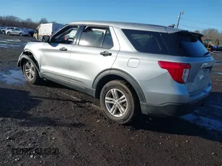 2023 Ford Explorer with VIN 1FMSK8BH8PGA62294, listed as a IAAI auction lot 41100467 with 10,442 mi miles and . Bid and sale history available at DreamBid. Image 3.