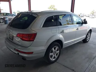 2015 Audi Q7 3.0T Premium with VIN WA1CGAFE9FD026724, listed as a IAAI auction lot 41740073 with 71,505 mi miles. Bid and sale history available at carsss.com. Image 4.