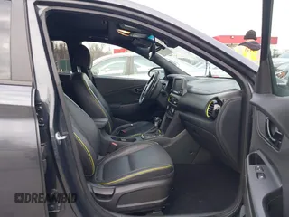 2019 Hyundai Kona Limited with VIN KM8K3CA59KU239307, listed as a IAAI auction lot 41607380 with 42,454 mi miles. Bid and sale history available at carsss.com. Image 5.