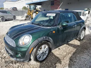 2015 MINI Convertible with VIN WMWZN3C5XFT861708, listed as a Copart auction lot 82233054 with 38,498 mi miles and Clean title. Bid and sale history available at DreamBid. Image 1.