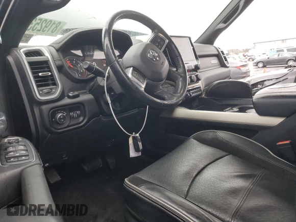 2019 Ram 2500 Laramie with VIN 3C6UR5NL8KG588291, listed as a Copart auction lot 81925344 with 100,029 mi miles and Salvage Title. Bid and sale history available at carsss.com. Image 8.