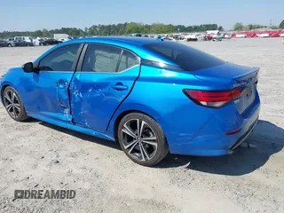 2020 Nissan Sentra SR z VIN 3N1AB8DV3LY221382, wystawiony jako IAAI lot #42063998 z przebiegiem 115 852 mil mil oraz . Historia ofert i sprzedaży dostępna na DreamBid. Obrazek 3.