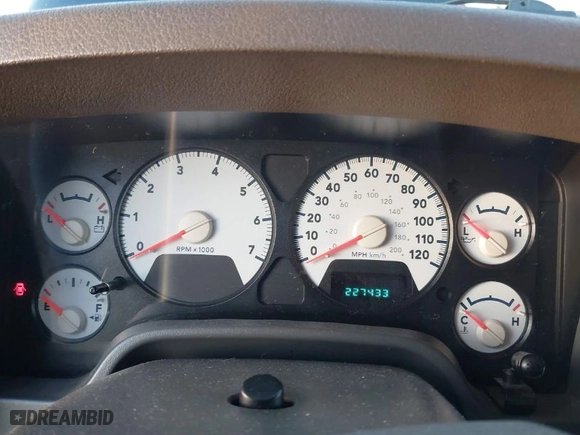 2006 Dodge Ram 1500 ST with VIN 1D7HA18K76J147307, listed as a IAAI auction lot 41477161 with 227,433 mi miles. Bid and sale history available at carsss.com. Image 7.