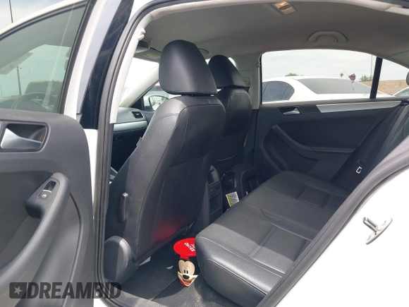 2013 Volkswagen Jetta SE with VIN 3VWDP7AJ8DM408355, listed as a IAAI auction lot 42229050 with 186,851 mi miles and . Bid and sale history available at DreamBid. Image 8.