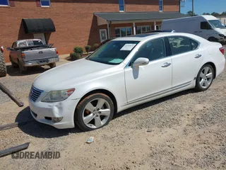 2012 Lexus LS 460 z VIN JTHBL5EF2C5108653, wystawiony jako IAAI lot #41557072 z przebiegiem 122 568 mil mil oraz . Historia ofert i sprzedaży dostępna na DreamBid. Obrazek 2.