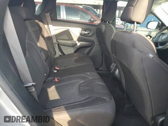2019 Jeep Cherokee Latitude с VIN 1C4PJLCB9KD187227, выставлен на аукционе Copart как лот 57993515 с пробегом 89 712 миль миль и Списание • Salvage title. История ставок и продаж доступна на DreamBid. Изображение 11.
