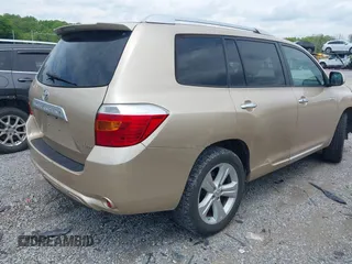 2010 Toyota Highlander Limited with VIN 5TDDK3EH7AS038559, listed as a IAAI auction lot 42296754 with 212,958 mi miles and . Bid and sale history available at DreamBid. Image 4.