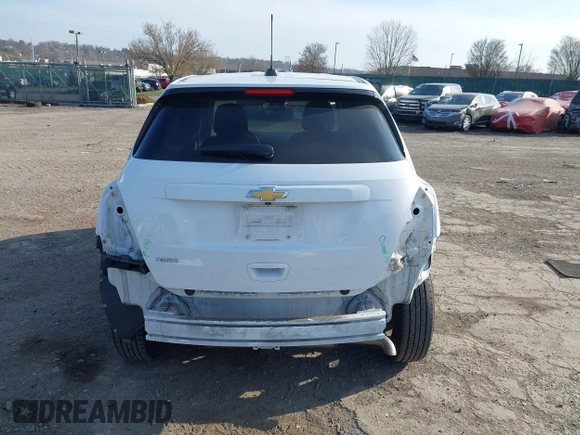 2020 Chevrolet Trax LS with VIN KL7CJKSB5LB049298, listed as a IAAI auction lot 41904732 with 46,879 mi miles. Bid and sale history available at carsss.com. Image 17.