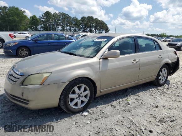 2006 Toyota Avalon XL z VIN 4T1BK36BX6U148201, wystawiony jako Copart lot #56373605 z przebiegiem 263 466 mil mil oraz Szkoda całkowita • Salvage title. Historia ofert i sprzedaży dostępna na DreamBid. Obrazek 1.