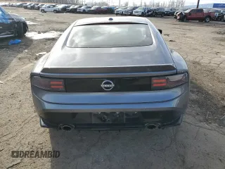 2023 Nissan Z Performance с VIN JN1BZ4BH7PM310841, выставлен на аукционе Copart как лот 87700375 с пробегом 3 263 миль миль и Списание • Salvage title. История ставок и продаж доступна на DreamBid. Изображение 6.