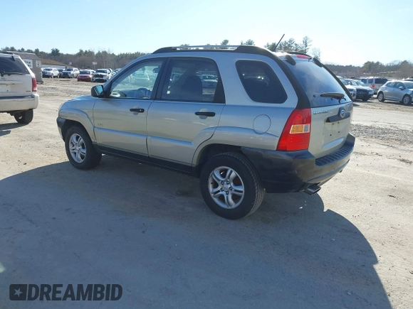 2005 Kia Sportage LX with VIN KNDJE723757081826, listed as a IAAI auction lot 41775450 with 106,992 mi miles and . Bid and sale history available at carsss.com. Image 3.
