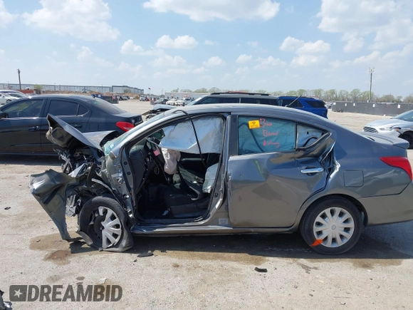 2016 Nissan Versa S Plus with VIN 3N1CN7AP9GL819866, listed as a IAAI auction lot 41868076 with 1 mi miles. Bid and sale history available at carsss.com. Image 14.