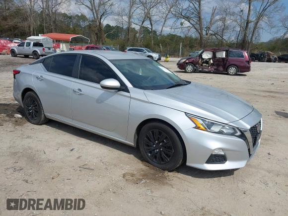 2020 Nissan Altima 2.5 S with VIN 1N4BL4BVXLC208122, listed as a IAAI auction lot 41652097 with 121,291 mi miles. Bid and sale history available at carsss.com. Image 1.