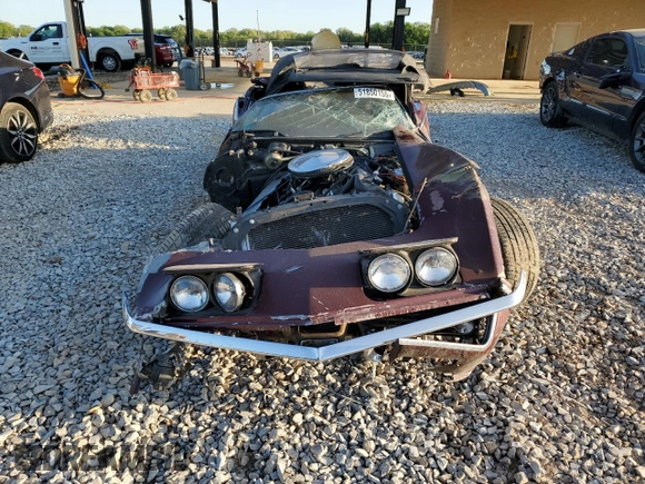 1969 Chevrolet Corvette z VIN 194679S736550, wystawiony jako Copart lot #51850155 z przebiegiem 60 821 mil mil oraz Szkoda całkowita • Salvage title. Historia ofert i sprzedaży dostępna na DreamBid. Obrazek 5.