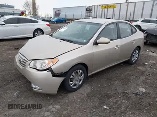 2010 Hyundai Elantra GLS z VIN KMHDU4AD6AU195171, wystawiony jako IAAI lot #41863106 z przebiegiem Nie podano mil oraz . Historia ofert i sprzedaży dostępna na DreamBid. Obrazek 17.