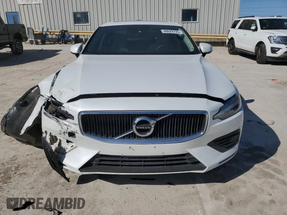 2020 Volvo S60 Momentum with VIN 7JR102FK7LG038685, listed as a Copart auction lot 48629725 with 55,746 mi miles and Salvage Title. Bid and sale history available at carsss.com. Image 5.