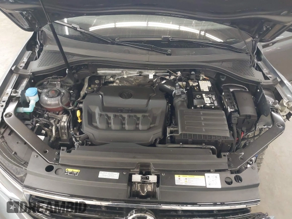 2024 Volkswagen Tiguan SE R-Line Black с VIN 3VV8B7AX8RM090818, выставлен на аукционе IAAI как лот 42123399 с пробегом 10 846 миль миль и . История ставок и продаж доступна на DreamBid. Изображение 10.