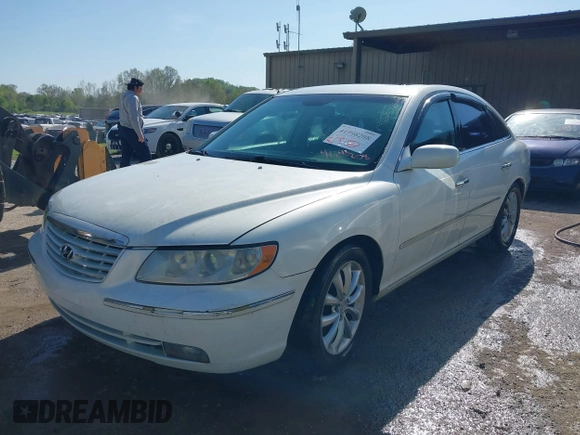 2006 Hyundai Azera SE with VIN KMHFC46F66A097045, listed as a IAAI auction lot 41998208 with 203,817 mi miles and . Bid and sale history available at DreamBid. Image 2.
