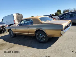 1967 Mercury Cougar z VIN 7F93A600409, wystawiony jako Copart lot #71630684 z przebiegiem 64 547 mil mil oraz Szkoda całkowita • Salvage title. Historia ofert i sprzedaży dostępna na DreamBid. Obrazek 2.