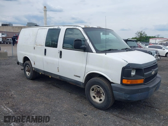 2004 Chevrolet Express Cargo z VIN 1GCHG35U341160644, wystawiony jako IAAI lot #42346089 z przebiegiem Nie podano mil oraz . Historia ofert i sprzedaży dostępna na DreamBid. Obrazek 1.