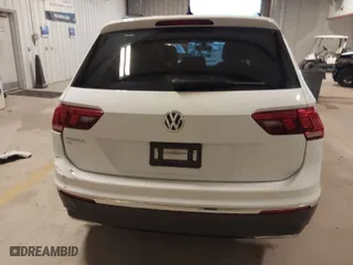2021 Volkswagen Tiguan SE with VIN 3VV3B7AX3MM136073, listed as a IAAI auction lot 41427198 with 58,164 mi miles. Bid and sale history available at carsss.com. Image 17.