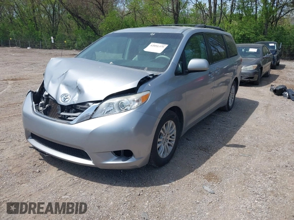 2014 Toyota Sienna XLE with VIN 5TDYK3DC9ES413283, listed as a IAAI auction lot 42091379 with 184,506 mi miles and . Bid and sale history available at DreamBid. Image 17.