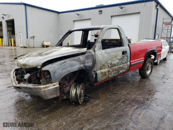 2000 Chevrolet Silverado 2500 with VIN 1GCGK24U6YE103827, listed as a Copart auction lot 48048854 with 0 mi miles and Salvage Title. Bid and sale history available at carsss.com. Image 1.