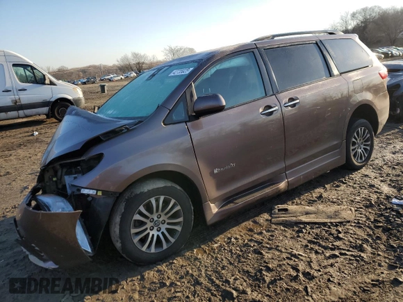 2018 Toyota Sienna XLE Auto Access Seat с VIN 5TDYZ3DC5JS961397, выставлен на аукционе Copart как лот 53077495 с пробегом 46 828 миль миль и Списание • Salvage title. История ставок и продаж доступна на DreamBid. Изображение 1.