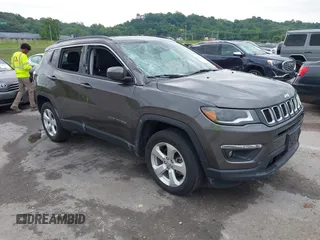 2018 Jeep Compass Latitude с VIN 3C4NJDBB4JT331354, выставлен на аукционе IAAI как лот 42328096 с пробегом 76 159 миль миль и . История ставок и продаж доступна на DreamBid. Изображение 1.