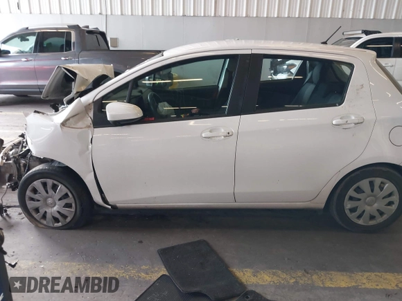 2015 Toyota Yaris L with VIN VNKKTUD38FA041692, listed as a IAAI auction lot 41158412 with Not Provided miles. Bid and sale history available at carsss.com. Image 15.