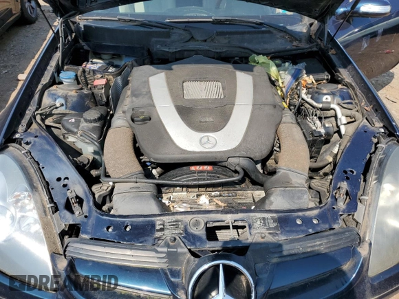 2007 Mercedes-Benz SLK-Class 3.0L with VIN WDBWK54F17F147014, listed as a Copart auction lot 70086814 with 106,197 mi miles and Clean Title. Bid and sale history available at carsss.com. Image 11.