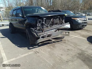 2003 Chevrolet Tahoe LT with VIN 1GNEK13Z53R205868, listed as a IAAI auction lot 41897860 with 191,076 mi miles. Bid and sale history available at carsss.com. Image 1.