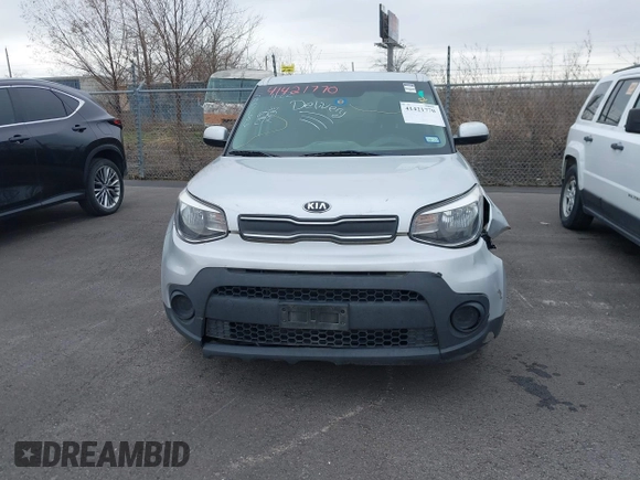 2018 Kia Soul with VIN KNDJN2A25J7597186, listed as a IAAI auction lot 41421770 with 283,072 mi miles. Bid and sale history available at carsss.com. Image 12.