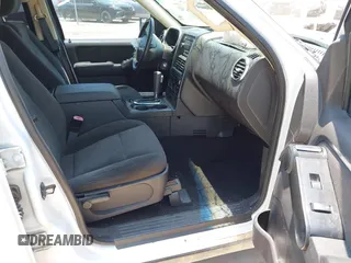 2010 Ford Explorer XLT z VIN 1FMEU6DE9AUA00779, wystawiony jako IAAI lot #42341409 z przebiegiem 146 967 mil mil oraz . Historia ofert i sprzedaży dostępna na DreamBid. Obrazek 5.