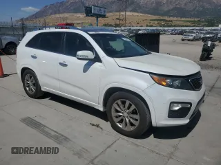 2013 Kia Sorento SX with VIN 5XYKW4A22DG383003, listed as a Copart auction lot 64064245 with 154,450 mi miles and Salvage title. Bid and sale history available at DreamBid. Image 4.