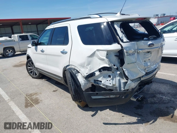 2018 Ford Explorer Platinum с VIN 1FM5K8HT5JGB55905, выставлен на аукционе IAAI как лот 42081109 с пробегом 59 801 миль миль и . История ставок и продаж доступна на DreamBid. Изображение 3.