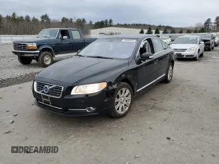 2011 Volvo S80 3.2L with VIN YV1940AS5B1146025, listed as a Copart auction lot 89000055 with 123,698 mi miles and Salvage Title. Bid and sale history available at carsss.com. Image 1.