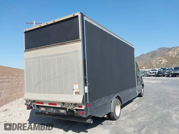 2017 Ford Transit с VIN 1FDBF9ZM4HKB57754, выставлен на аукционе IAAI как лот 42370336 с пробегом 118 195 миль миль и . История ставок и продаж доступна на DreamBid. Изображение 4.