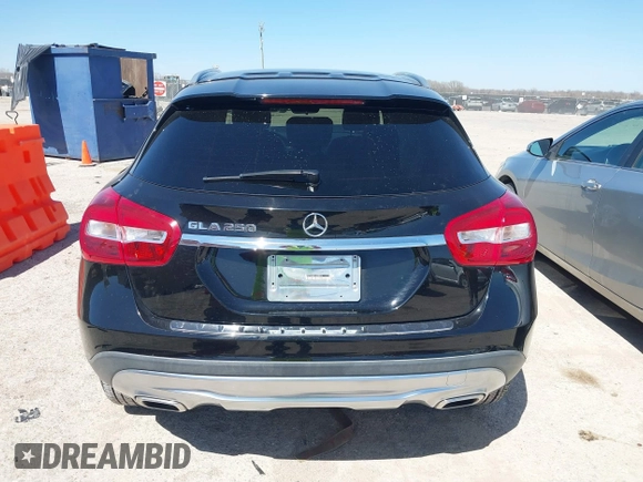 2017 Mercedes-Benz GLA 250 z VIN WDCTG4EB1HJ318574, wystawiony jako IAAI lot #41817092 z przebiegiem 120 435 mil mil oraz . Historia ofert i sprzedaży dostępna na DreamBid. Obrazek 16.