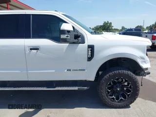 2017 Ford F-250 Lariat with VIN 1FT7W2BT5HEB40592, listed as a IAAI auction lot 42289316 with 316,783 mi miles and . Bid and sale history available at DreamBid. Image 18.