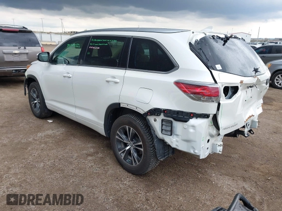 2016 Toyota Highlander XLE z VIN 5TDJKRFH3GS260044, wystawiony jako IAAI lot #42085828 z przebiegiem 74 187 mil mil oraz . Historia ofert i sprzedaży dostępna na DreamBid. Obrazek 3.