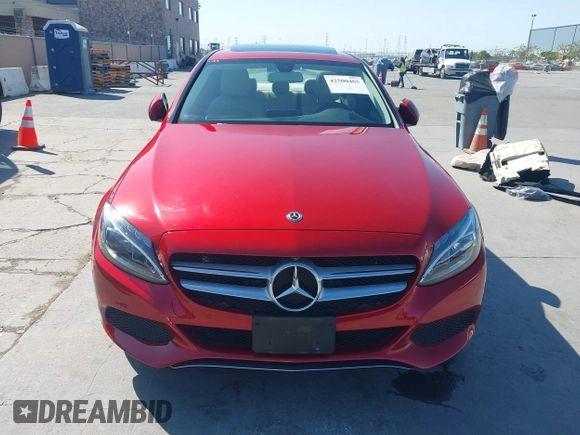 2018 Mercedes-Benz C 300 with VIN 55SWF4JB4JU264839, listed as a IAAI auction lot 42500465 with 28,115 mi miles and . Bid and sale history available at DreamBid. Image 6.