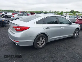 2015 Hyundai Sonata SE z VIN 5NPE24AF2FH025052, wystawiony jako IAAI lot #42353268 z przebiegiem 174 814 mil mil oraz . Historia ofert i sprzedaży dostępna na DreamBid. Obrazek 4.