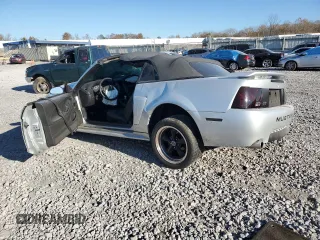 2004 Ford Mustang GT Deluxe z VIN 1FAFP45X64F201980, wystawiony jako Copart lot #82650864 z przebiegiem Nie podano mil oraz Szkoda całkowita • Salvage title. Historia ofert i sprzedaży dostępna na DreamBid. Obrazek 2.