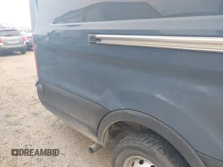 2021 Ford Transit Cargo с VIN 1FTBR3X84MKA82773, выставлен на аукционе IAAI как лот 42340746 с пробегом 102 033 миль миль и . История ставок и продаж доступна на DreamBid. Изображение 6.